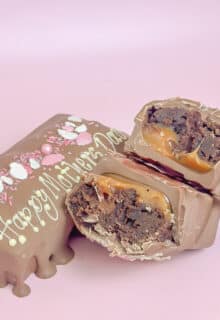 Mother's Day Brownie & Caramel Chocolate Bar